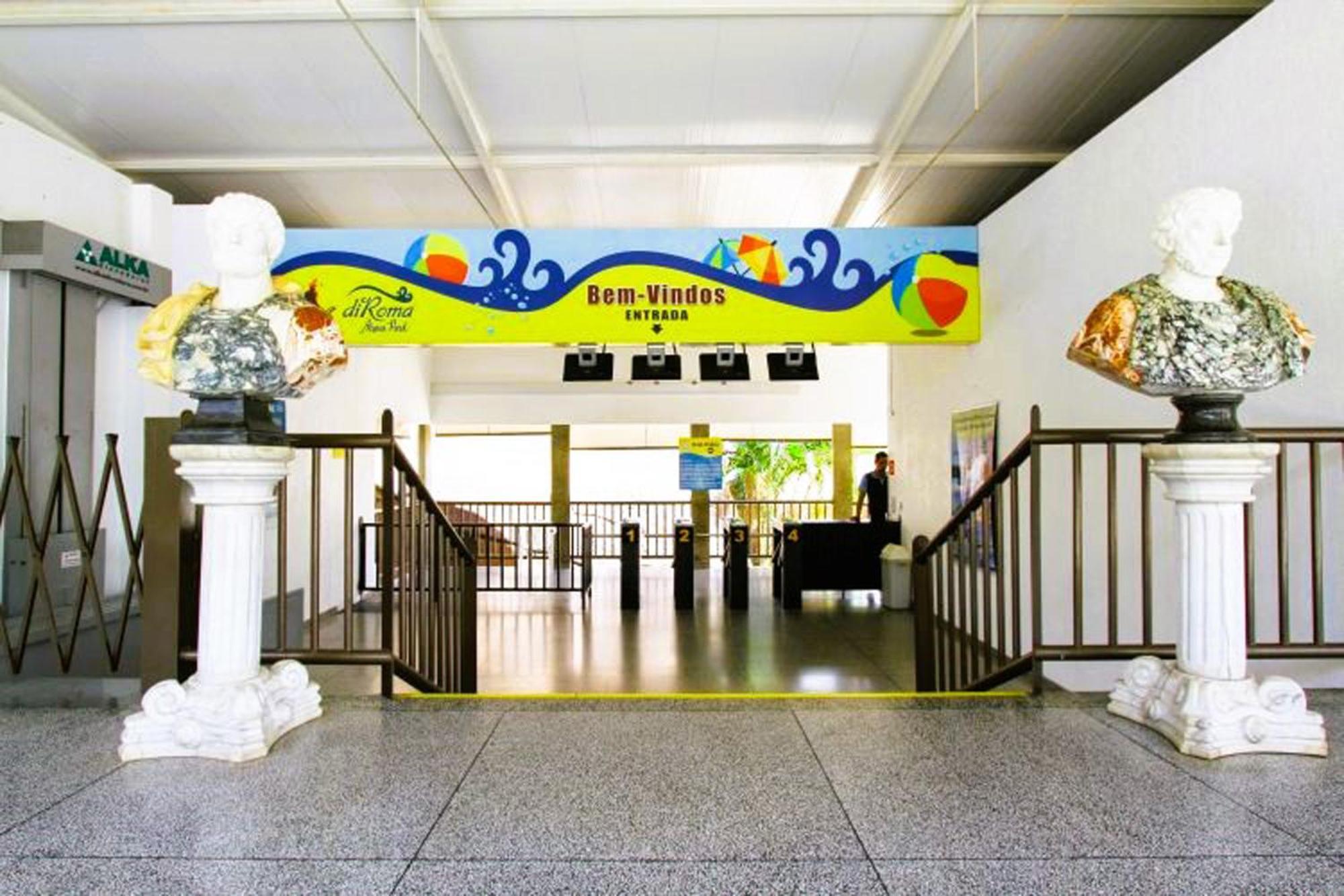 Piazza diRoma - cortesia Park diRoma, splash e Slide Caldas Novas Esterno foto
